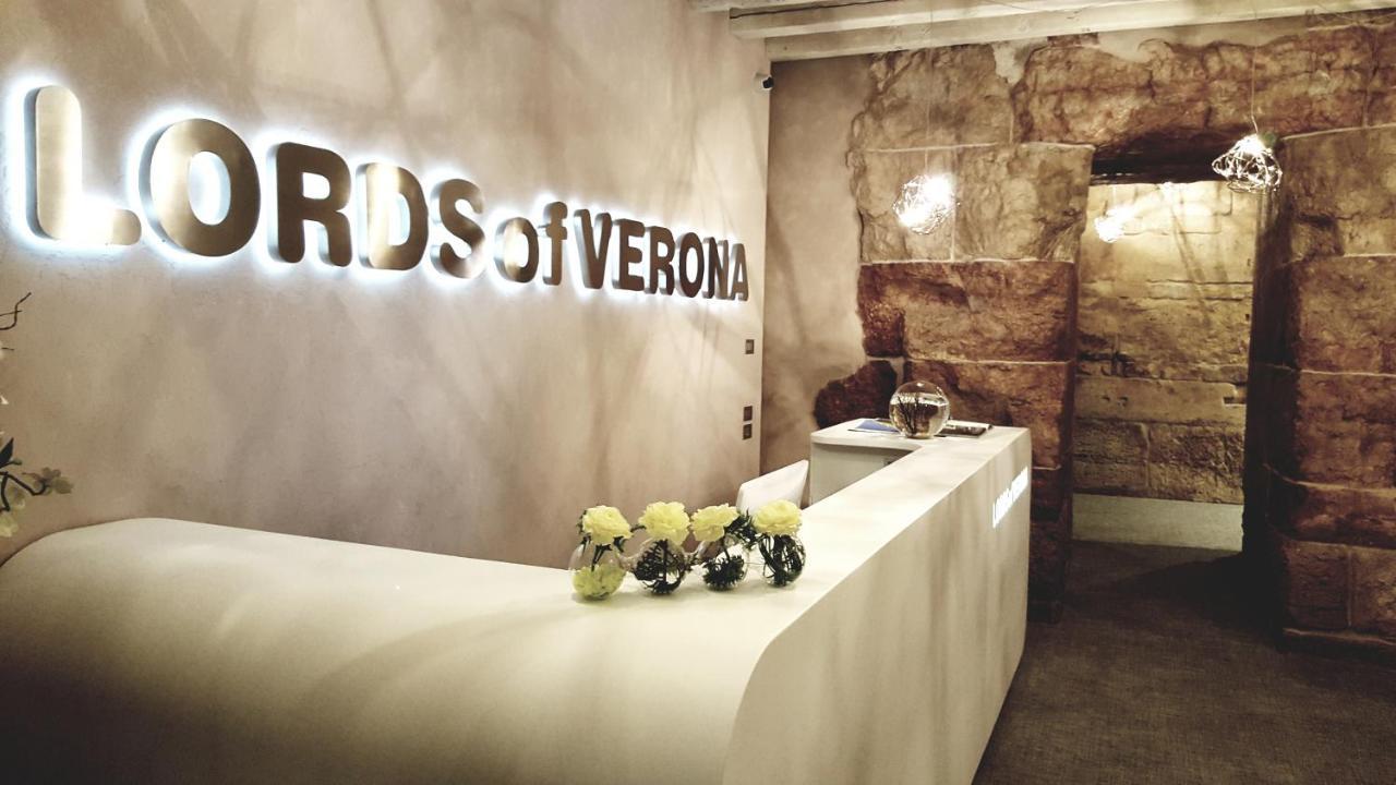 Lords Of Verona Luxury Apartments Екстер'єр фото